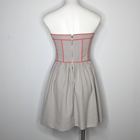 ✨3/$15  Bar lll grey peach strapless dress M - Picture 3 of 7